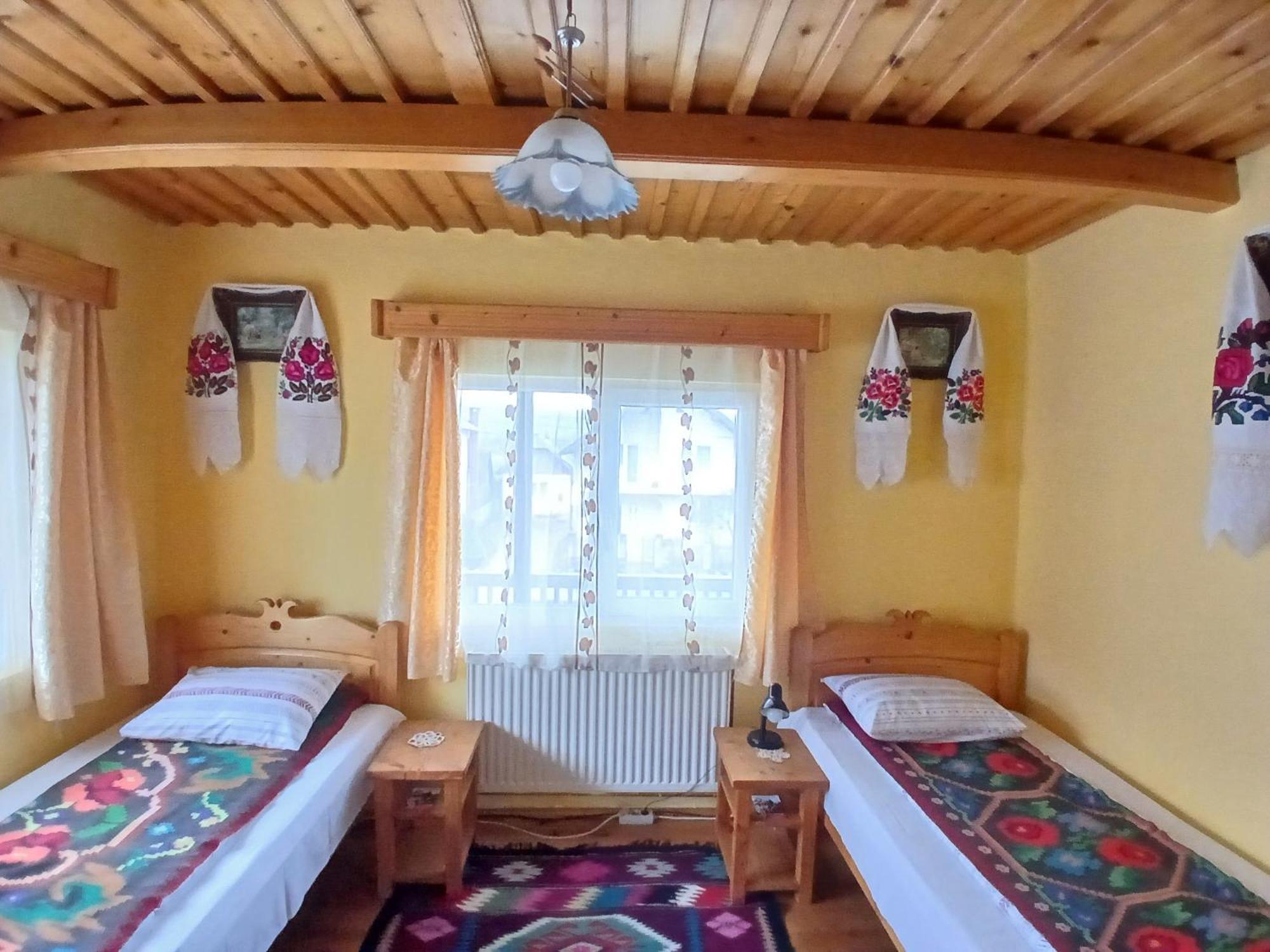 Hotel Casa Muntean Vadu Izei Exterior foto